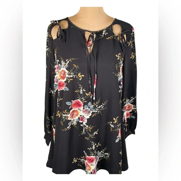 Loveriche Black‎ Floral Bell Sleeve Dress Small NWT - Picture 1 of 8